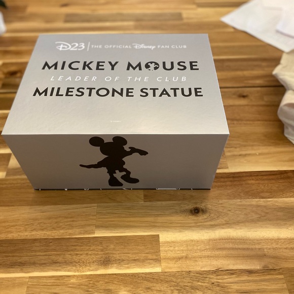 D23 Disney 100 Anniversary Mickey Statue - Picture 4 of 5